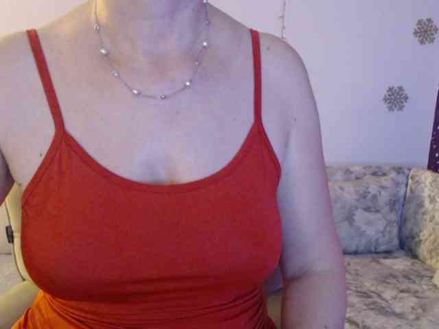 goodSnowQueen webcam