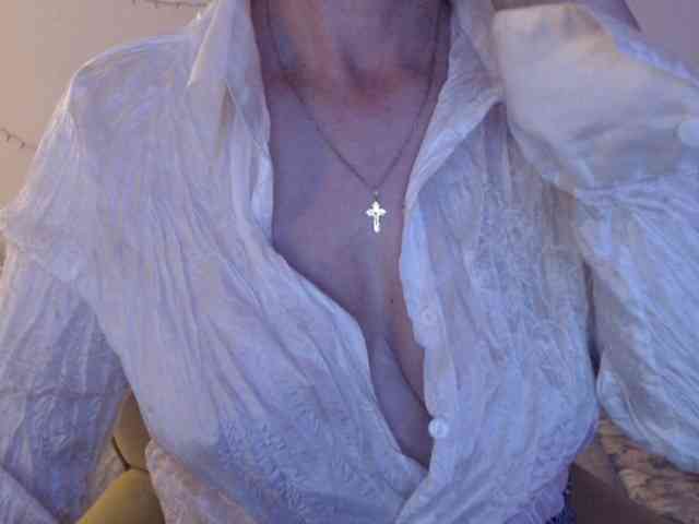 goodSnowQueen webcam