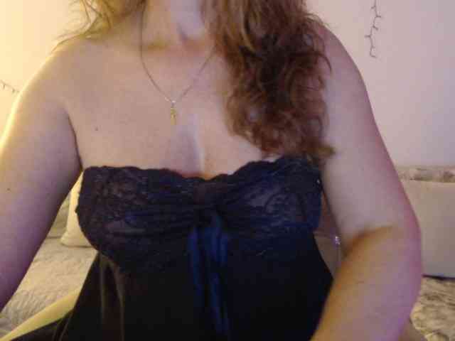 goodSnowQueen webcam