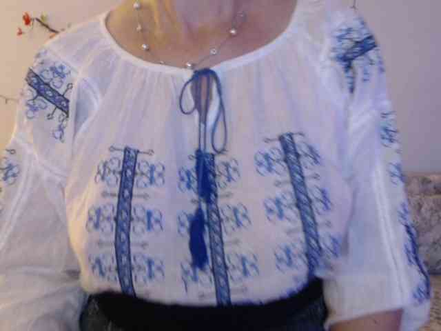 goodSnowQueen webcam