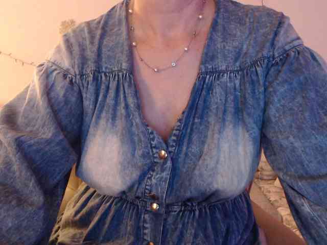 goodSnowQueen goodSnowQueen