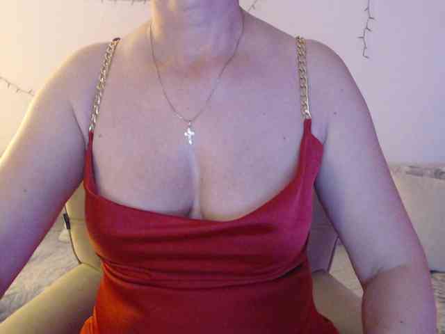 goodSnowQueen webcam