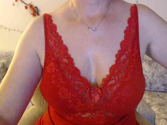 goodSnowQueen webcam