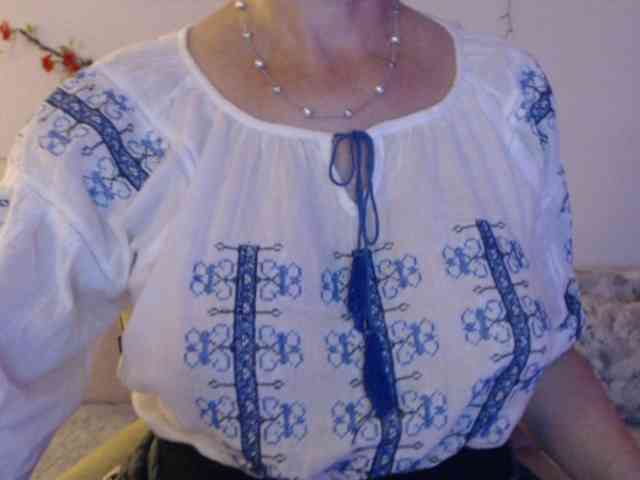 goodSnowQueen webcam