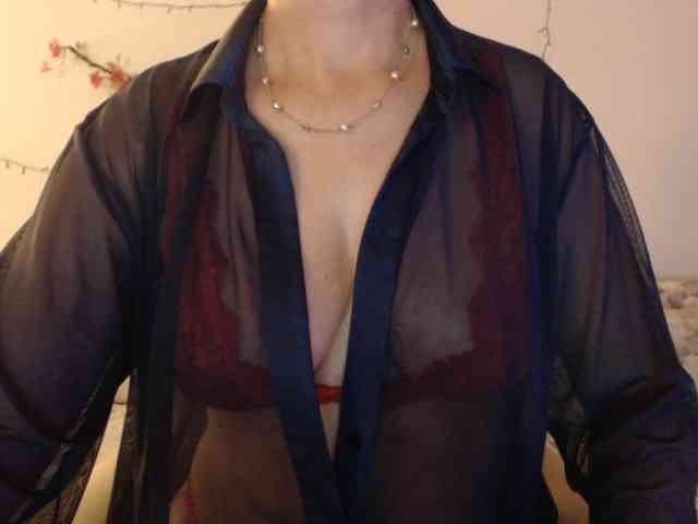 goodSnowQueen webcam