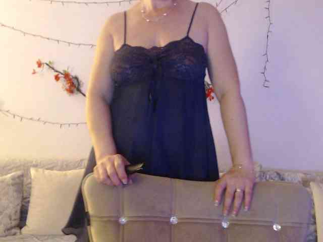 goodSnowQueen webcam