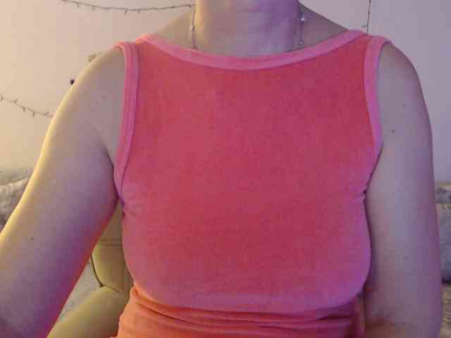 goodSnowQueen webcam