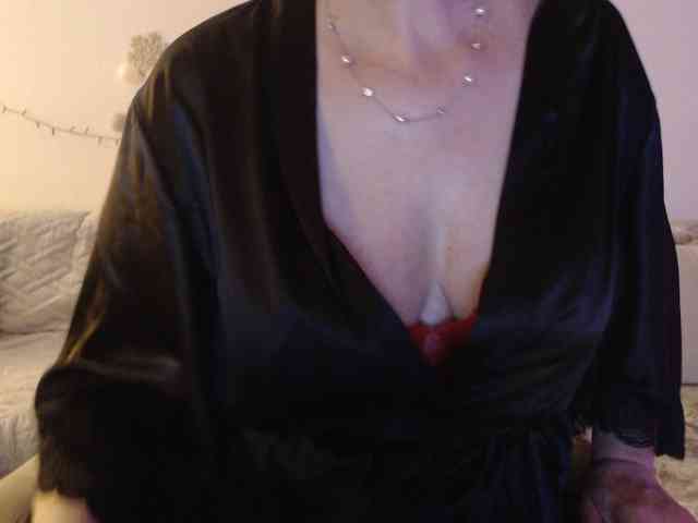 goodSnowQueen webcam