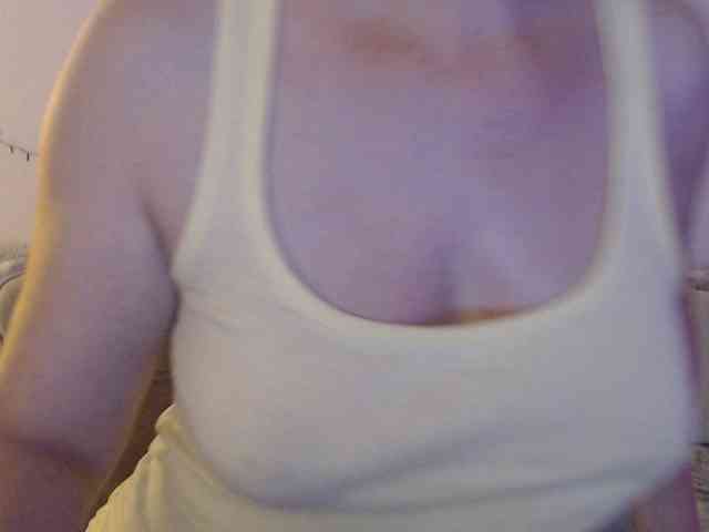 goodSnowQueen webcam