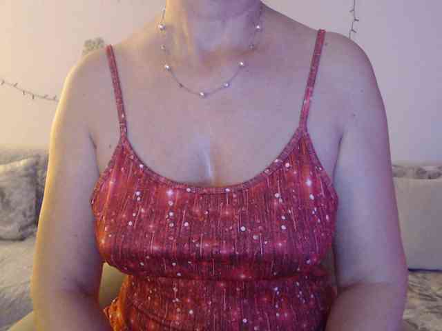 goodSnowQueen webcam