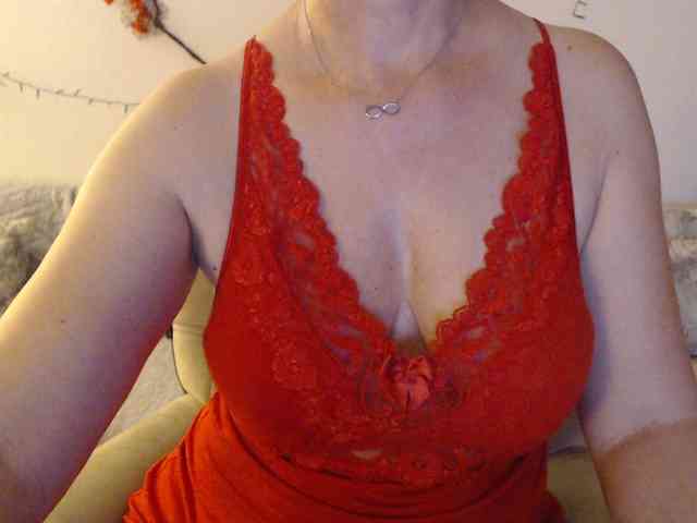 goodSnowQueen webcam
