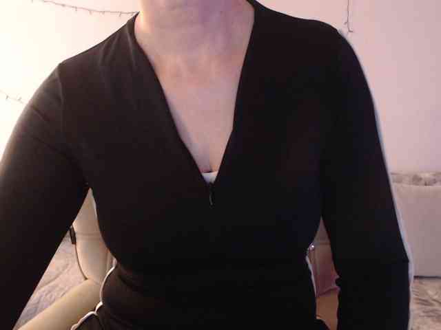 goodSnowQueen webcam