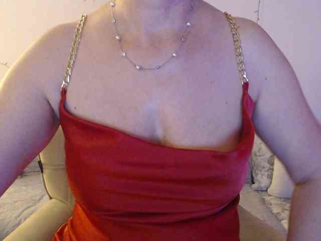 goodSnowQueen goodSnowQueen