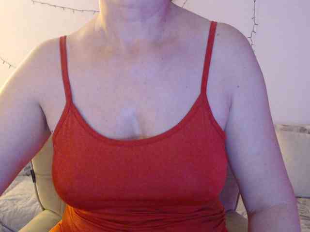 goodSnowQueen webcam