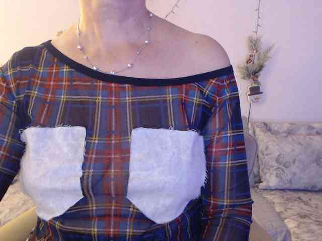 goodSnowQueen webcam