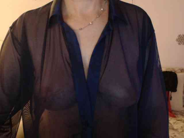 goodSnowQueen webcam