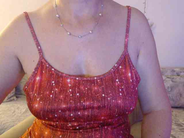 goodSnowQueen webcam