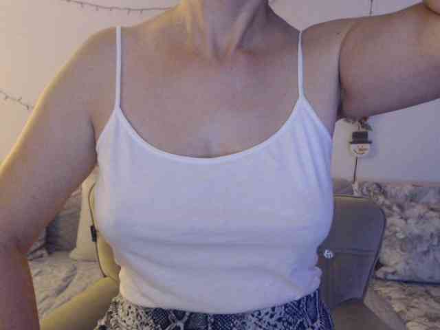 goodSnowQueen goodSnowQueen