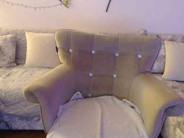 goodSnowQueen webcam
