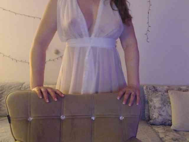 goodSnowQueen webcam