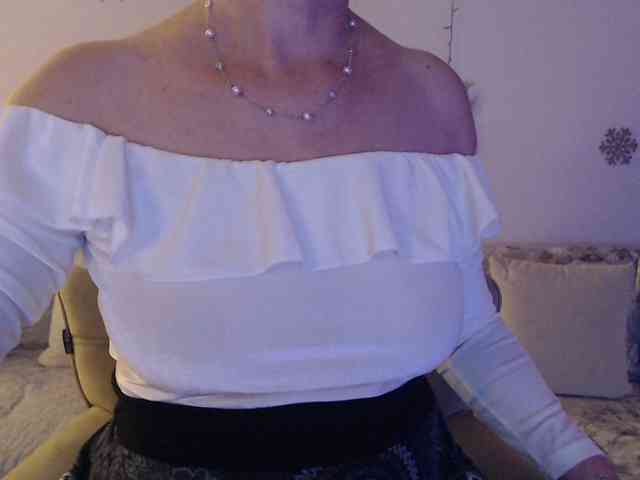 goodSnowQueen goodSnowQueen