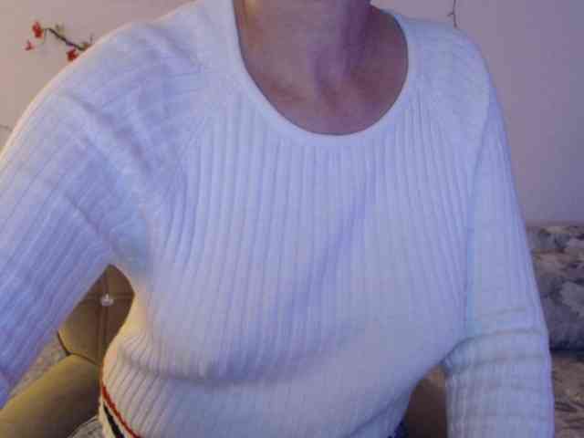 goodSnowQueen webcam