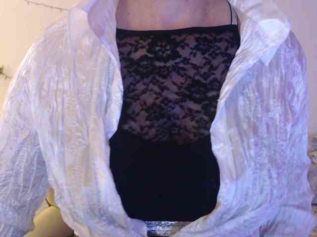 goodSnowQueen webcam