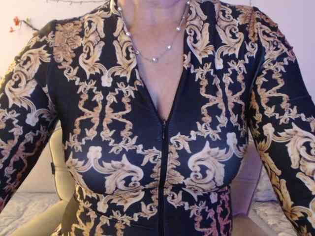 goodSnowQueen webcam