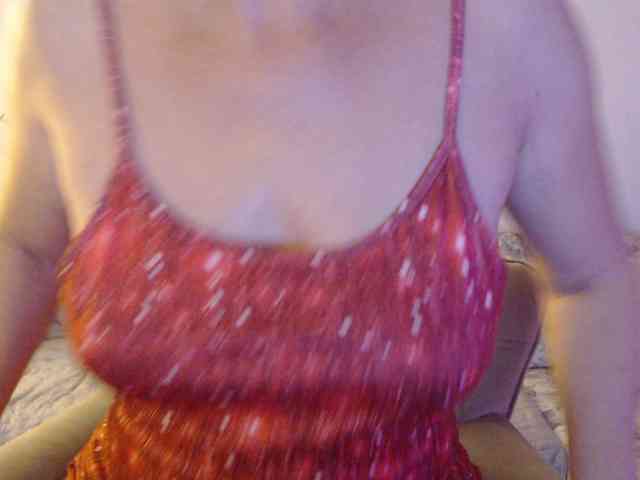 goodSnowQueen webcam