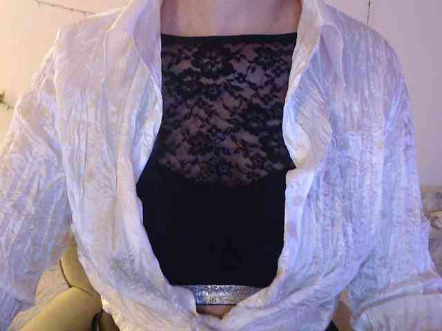 goodSnowQueen webcam