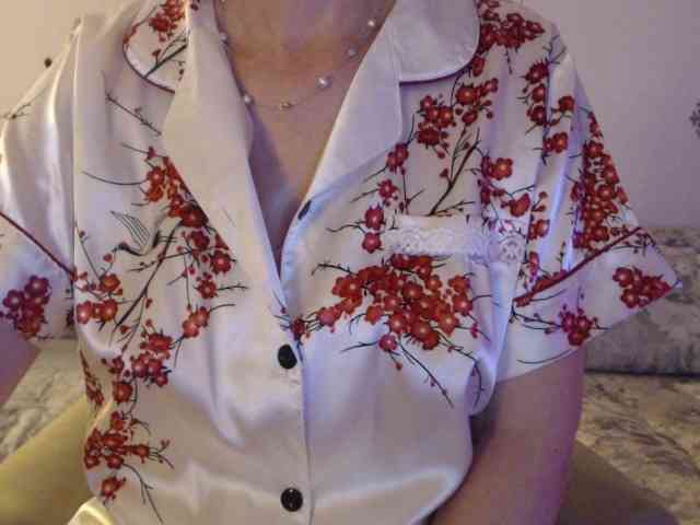 goodSnowQueen webcam