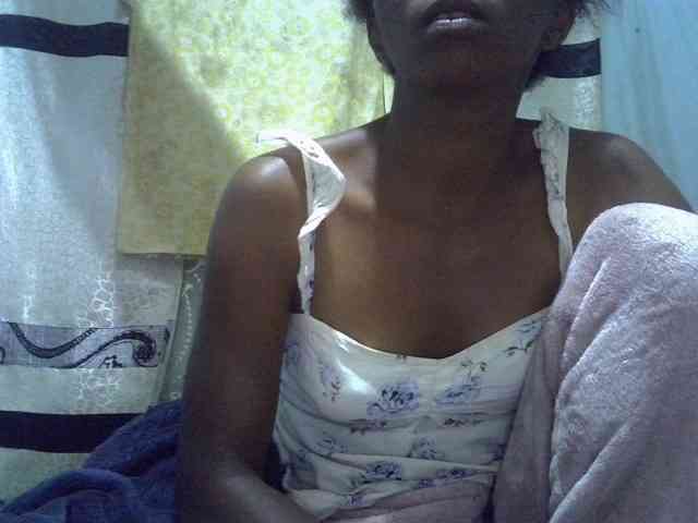 ElianeXhot ElianeXhot