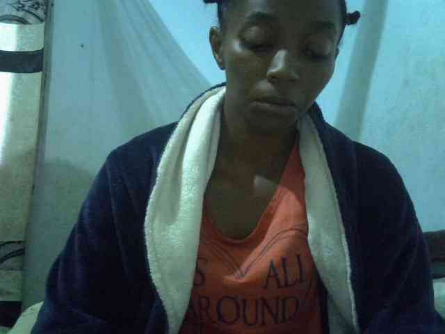 ElianeXhot ElianeXhot