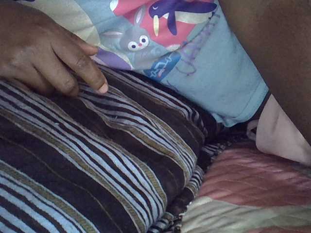 Angelinah75's BongaCams show and profile