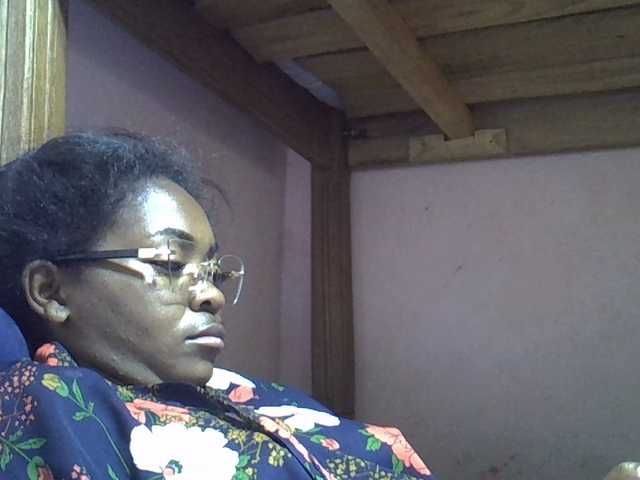 Angelinah75's BongaCams show and profile