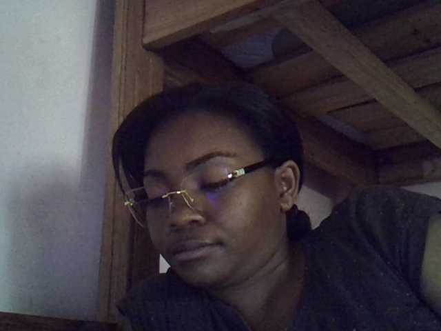 Angelinah75's BongaCams show and profile