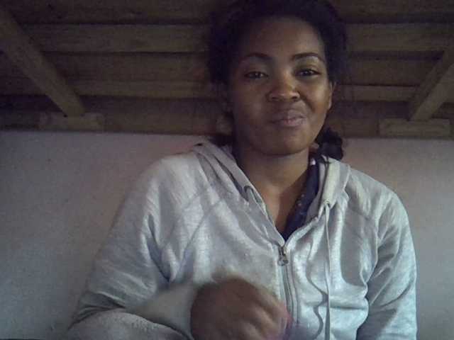 Angelinah75's BongaCams show and profile