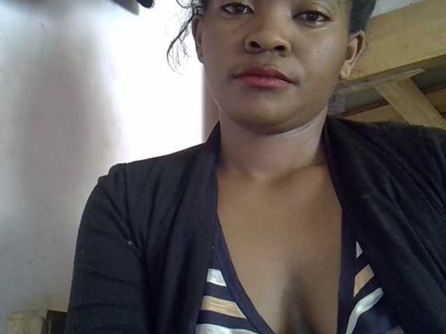 Angelinah75's BongaCams show and profile