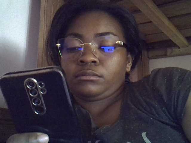 Angelinah75's BongaCams show and profile