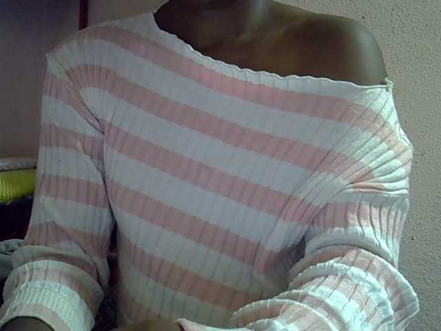 Angelinah75's BongaCams show and profile