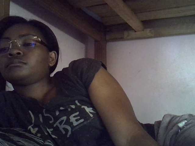 Angelinah75's BongaCams show and profile