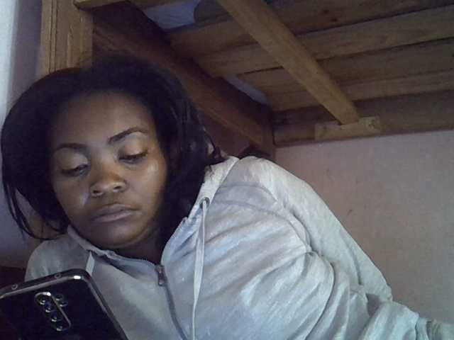 Angelinah75's BongaCams show and profile