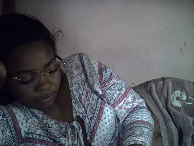 Angelinah75's BongaCams show and profile