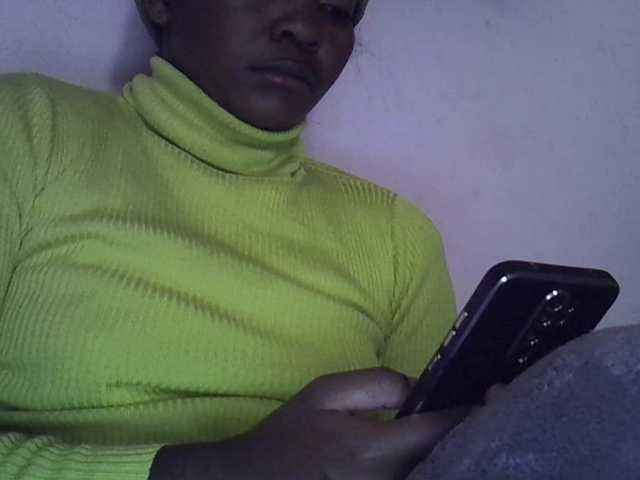 Angelinah75's BongaCams show and profile