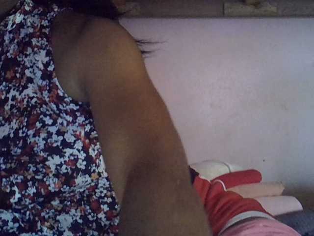 Angelinah75's BongaCams show and profile