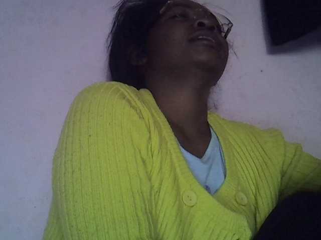 Angelinah75's BongaCams show and profile