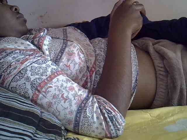 Angelinah75 webcam