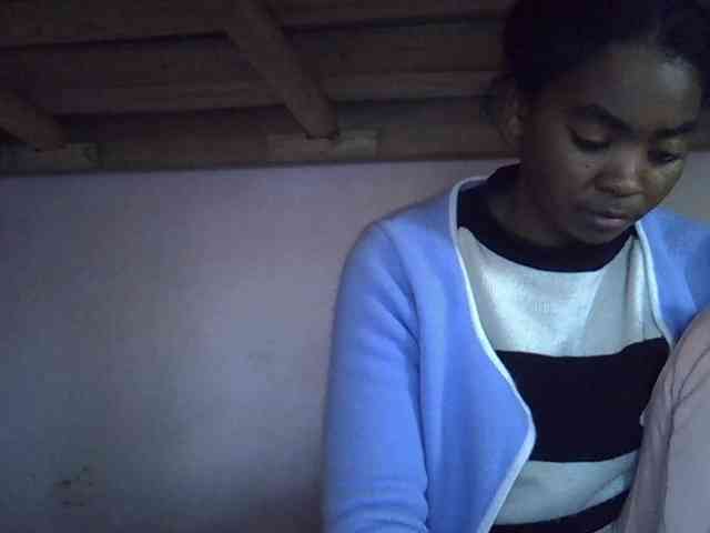 Angelinah75 webcam