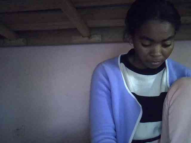 Angelinah75 webcam