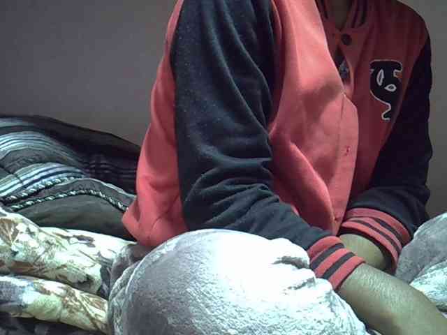 Angelinah75 webcam